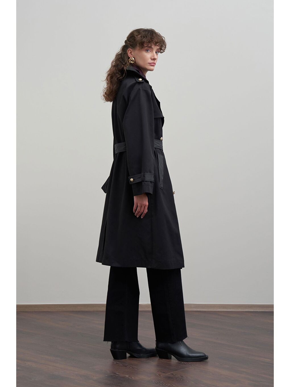 Siyah-Kruvaze Rüzgarlıklı Uzun Trençkot-1