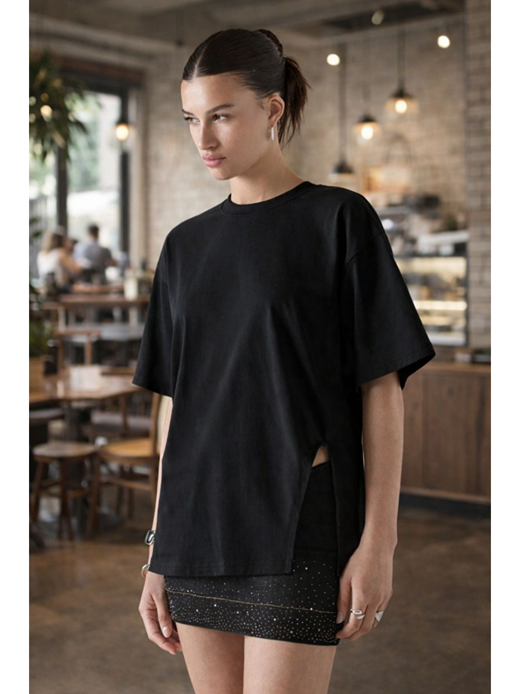 Kadın Siyah Hollow Tasarım Tişört