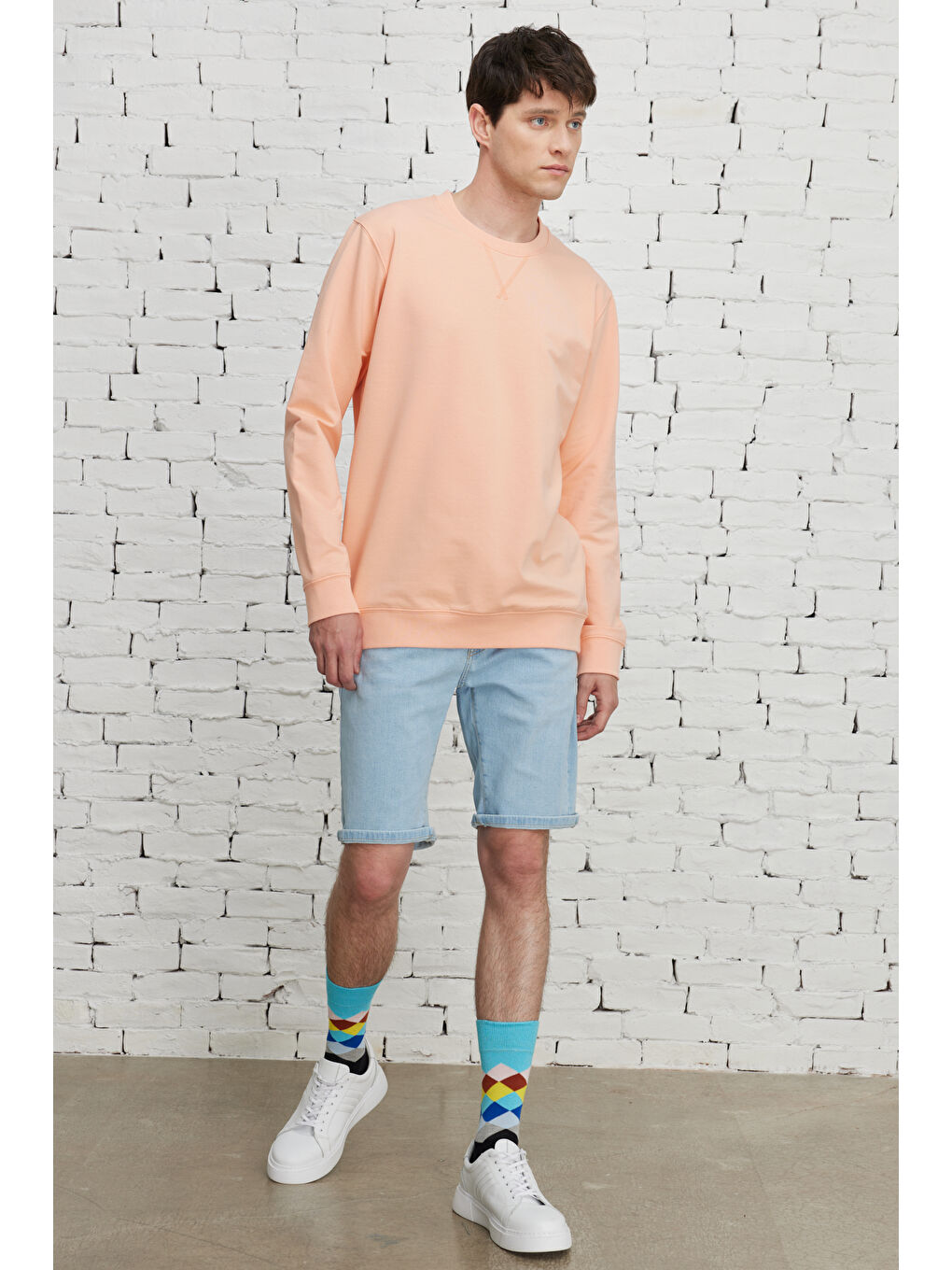 Turuncu Erkek Yavruağzı Standart Fit Normal Kesim Bisiklet Yaka Sweatshirt-4