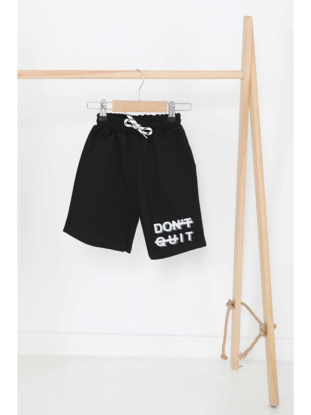 Erkek Çocuk Siyah Baskılı Şort - 27340