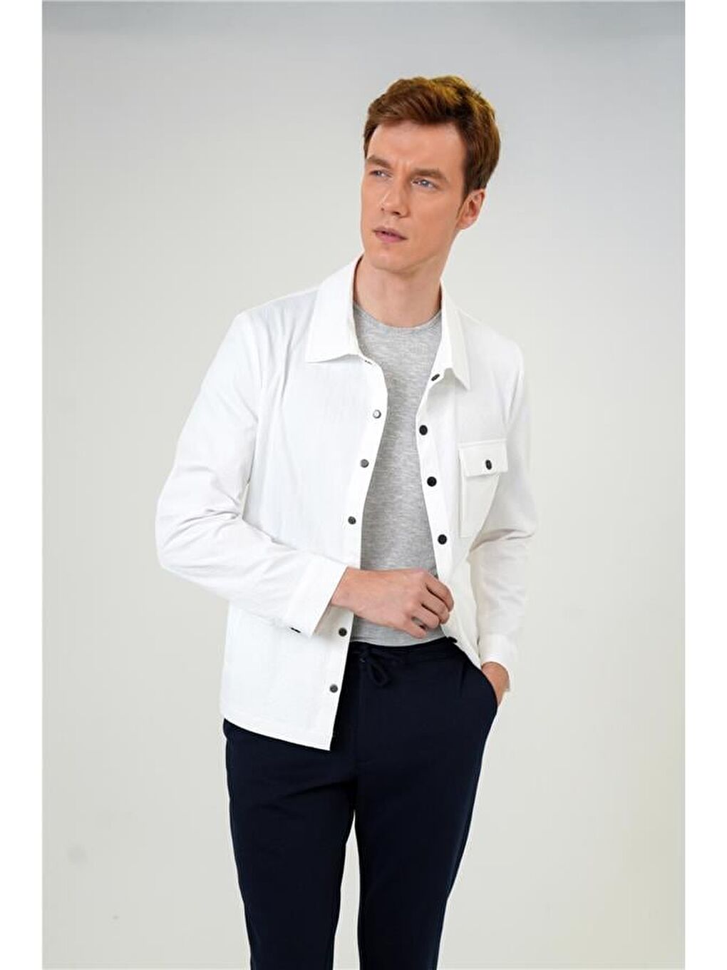 Beyaz Slim Armürlü Mont