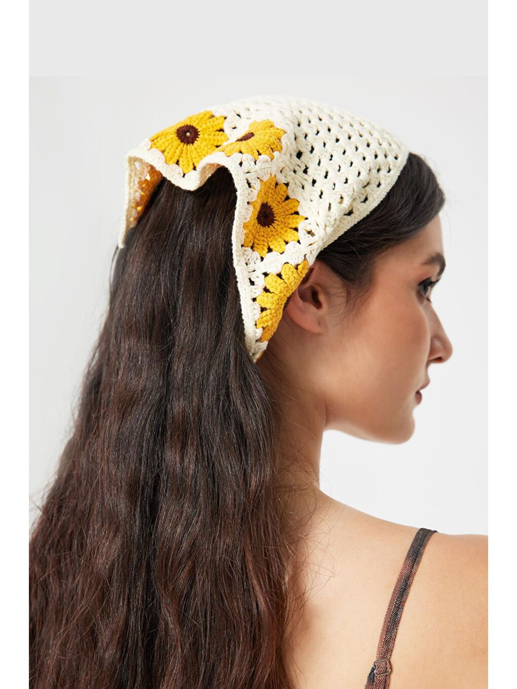 Sarı Floral Örgü Üçgen Bandana-3