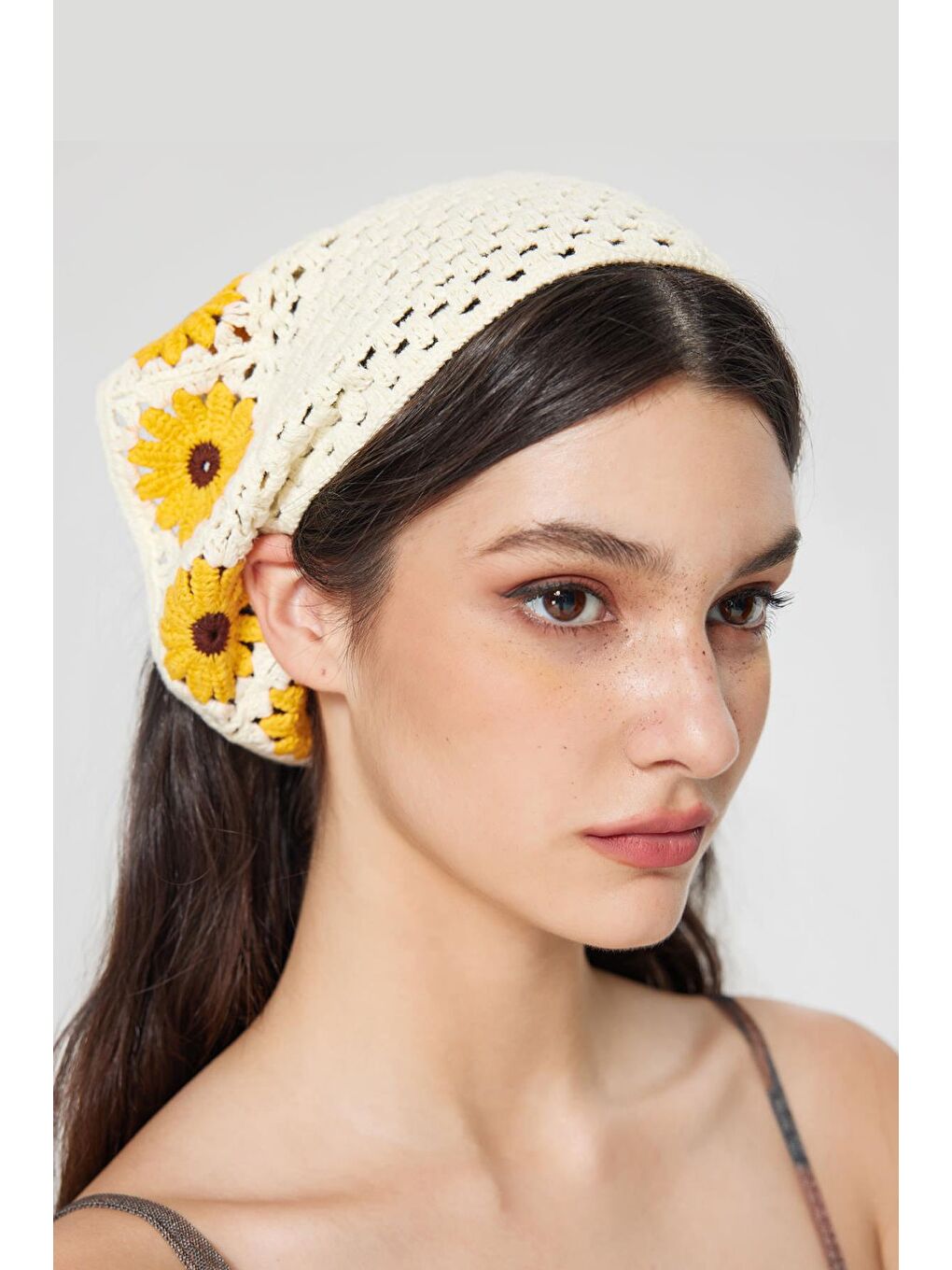 Sarı Floral Örgü Üçgen Bandana-5
