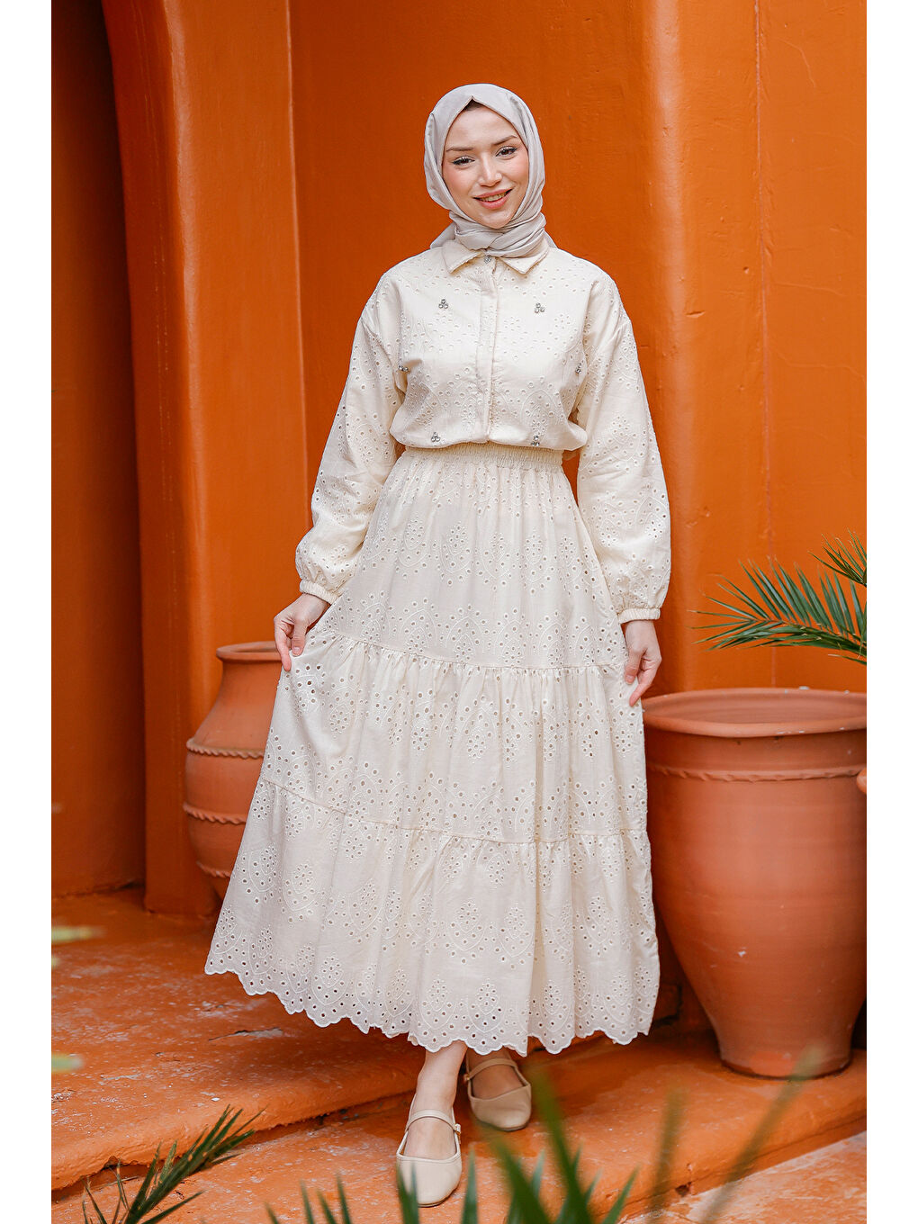 Ekru Kadın Brode Detaylı Taş İşlemeli İkili Takım  Krem-1