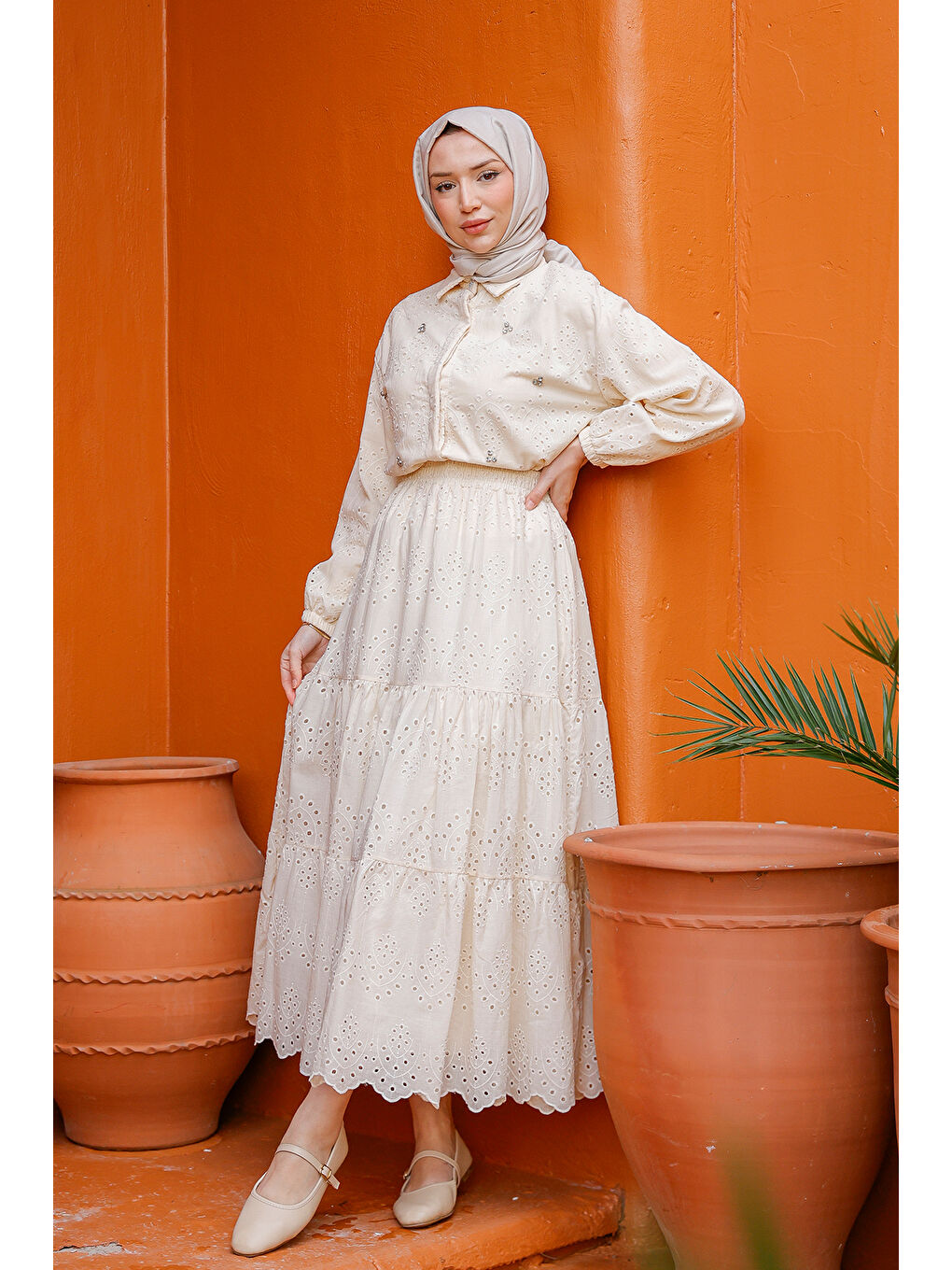 Ekru Kadın Brode Detaylı Taş İşlemeli İkili Takım  Krem-4