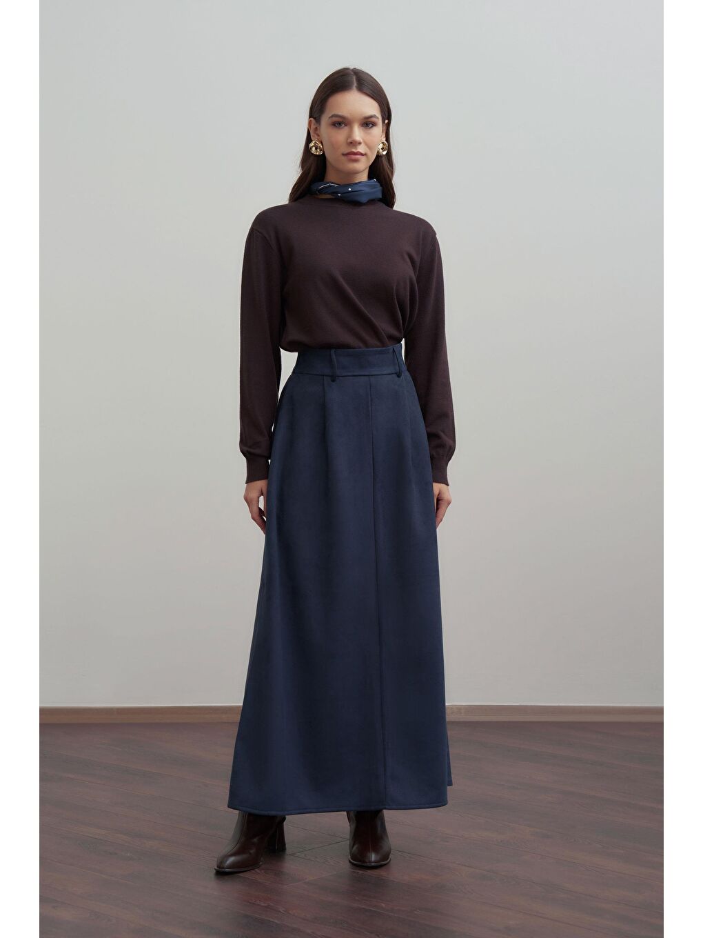 İndigo-Pili Detaylı Scuba Süet Etek