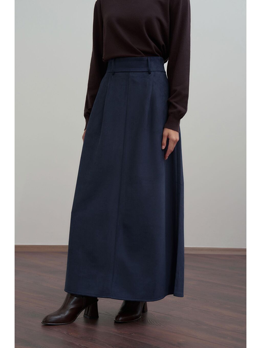 İndigo-Pili Detaylı Scuba Süet Etek-4