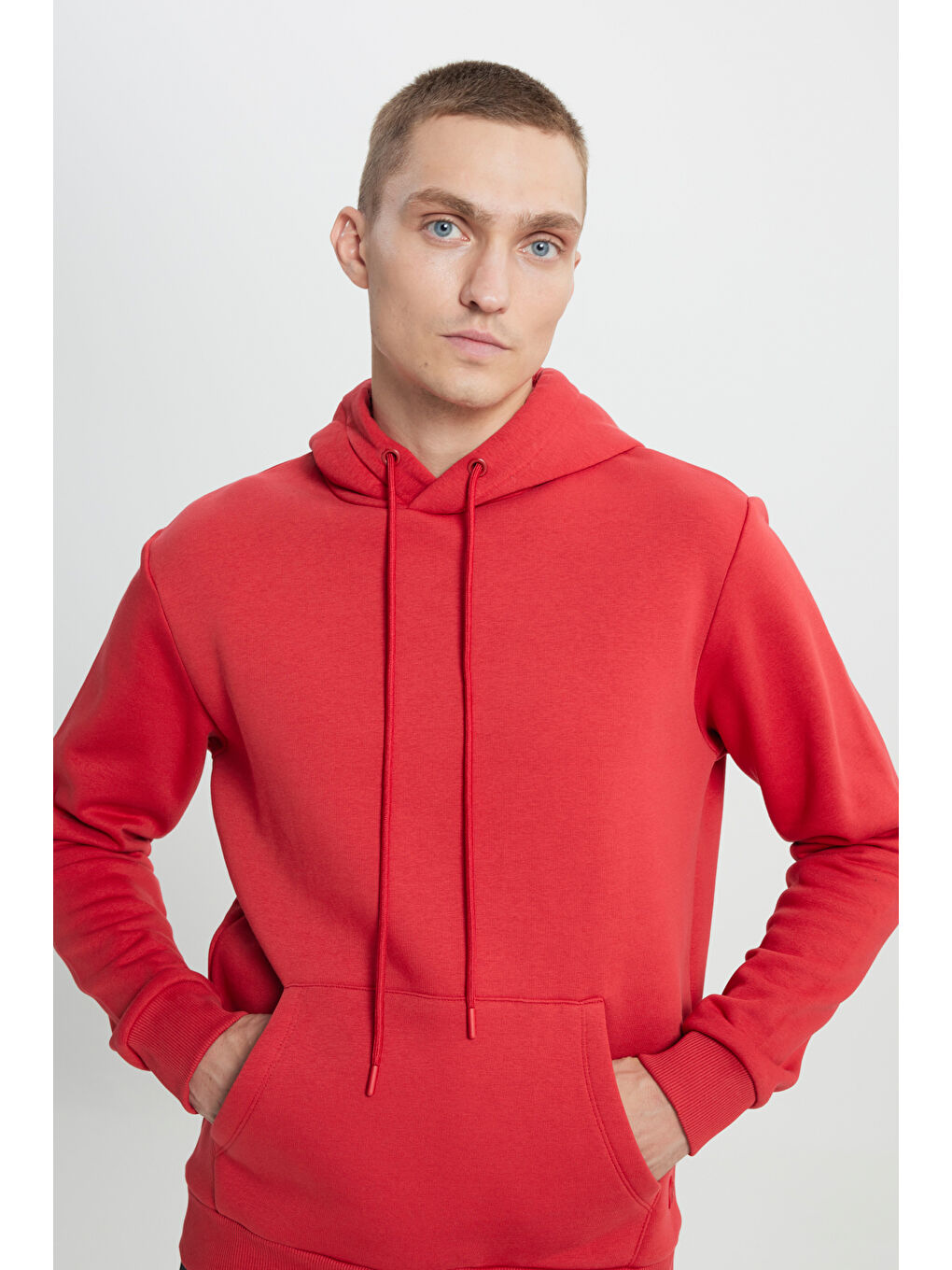 Erkek Kırmızı Standart Fit Pamuklu Kapüşonlu Sweatshirt-3