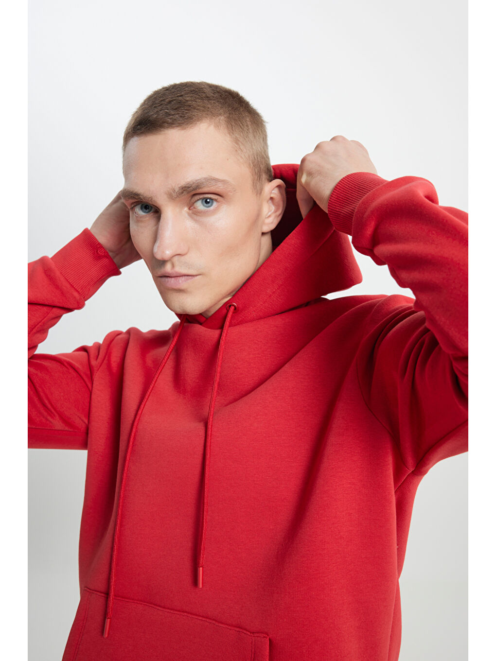 Erkek Kırmızı Standart Fit Pamuklu Kapüşonlu Sweatshirt-4