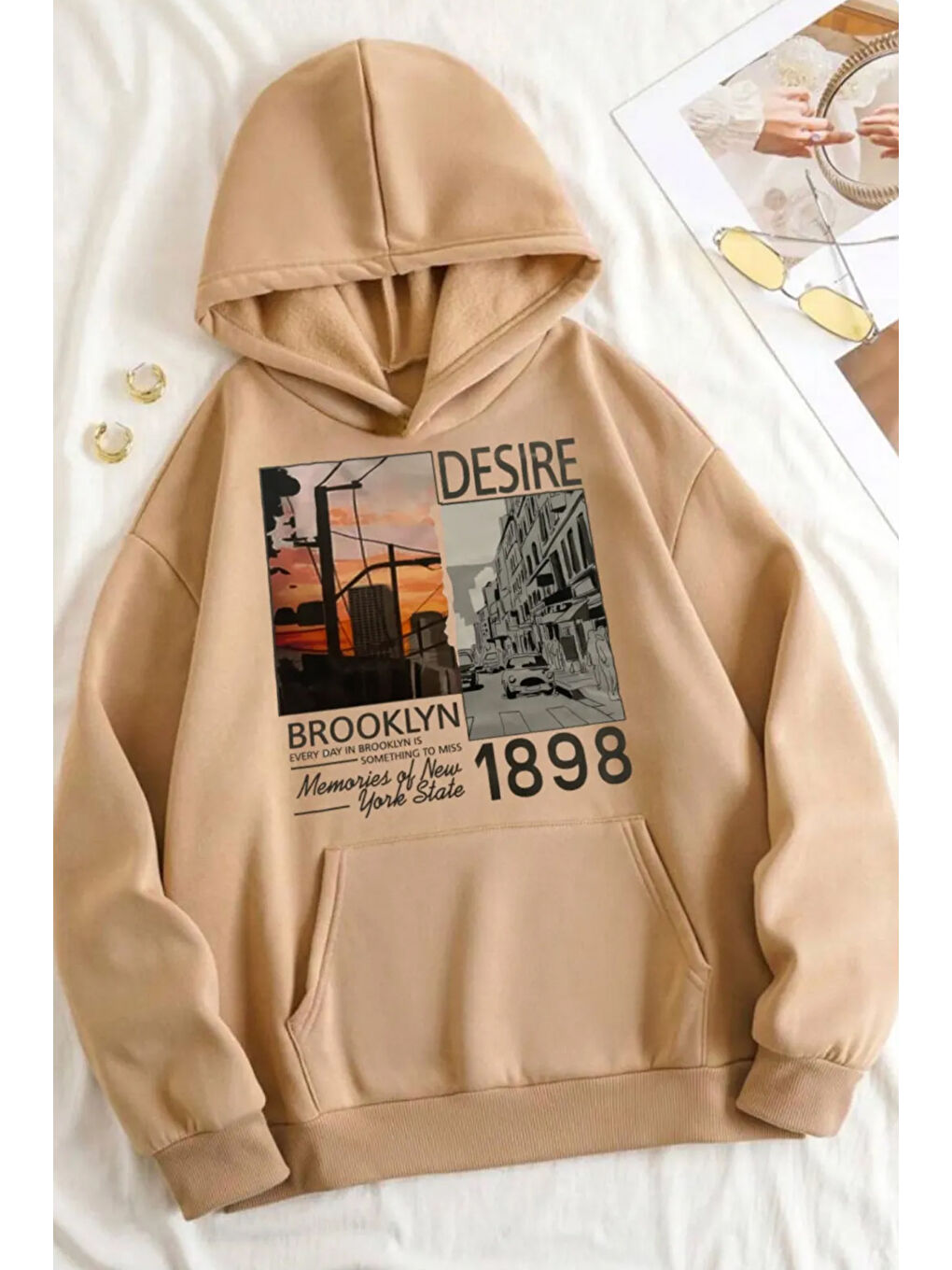 uyguntarz Bej Unisex Desire Brooklyn Baskılı Oversize Sweatshirt