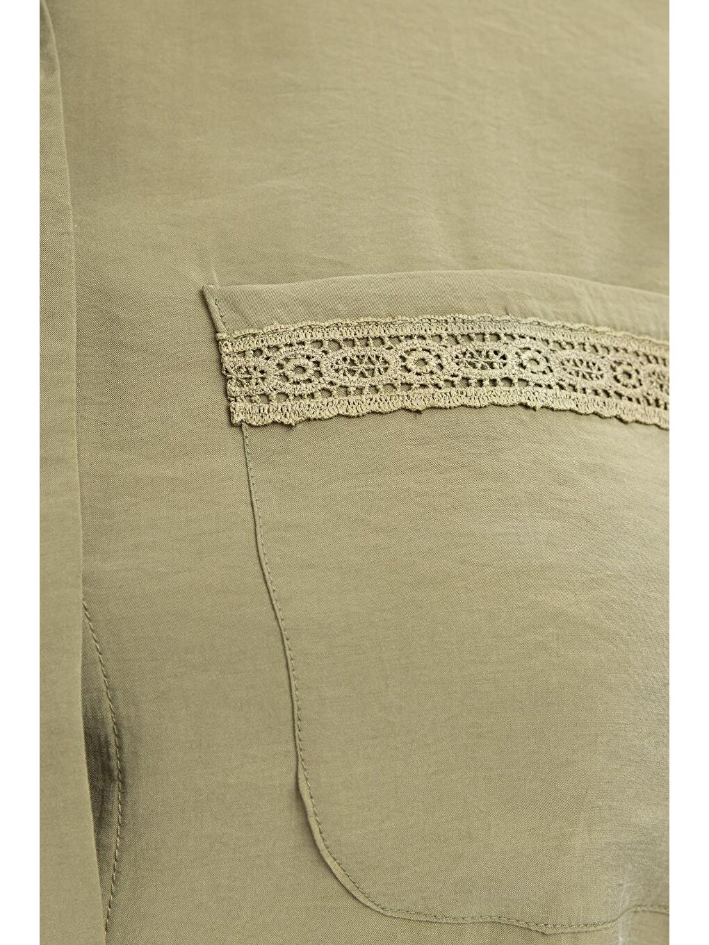 Haki-Şerit Dantel Detaylı Büyük Beden Modal Gömlek-4