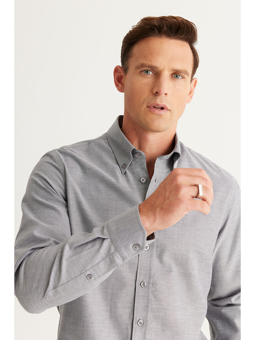 Erkek Gri Slim Fit Dar Kesim Düğmeli Yaka %100 Pamuk Oxford Gömlek-1