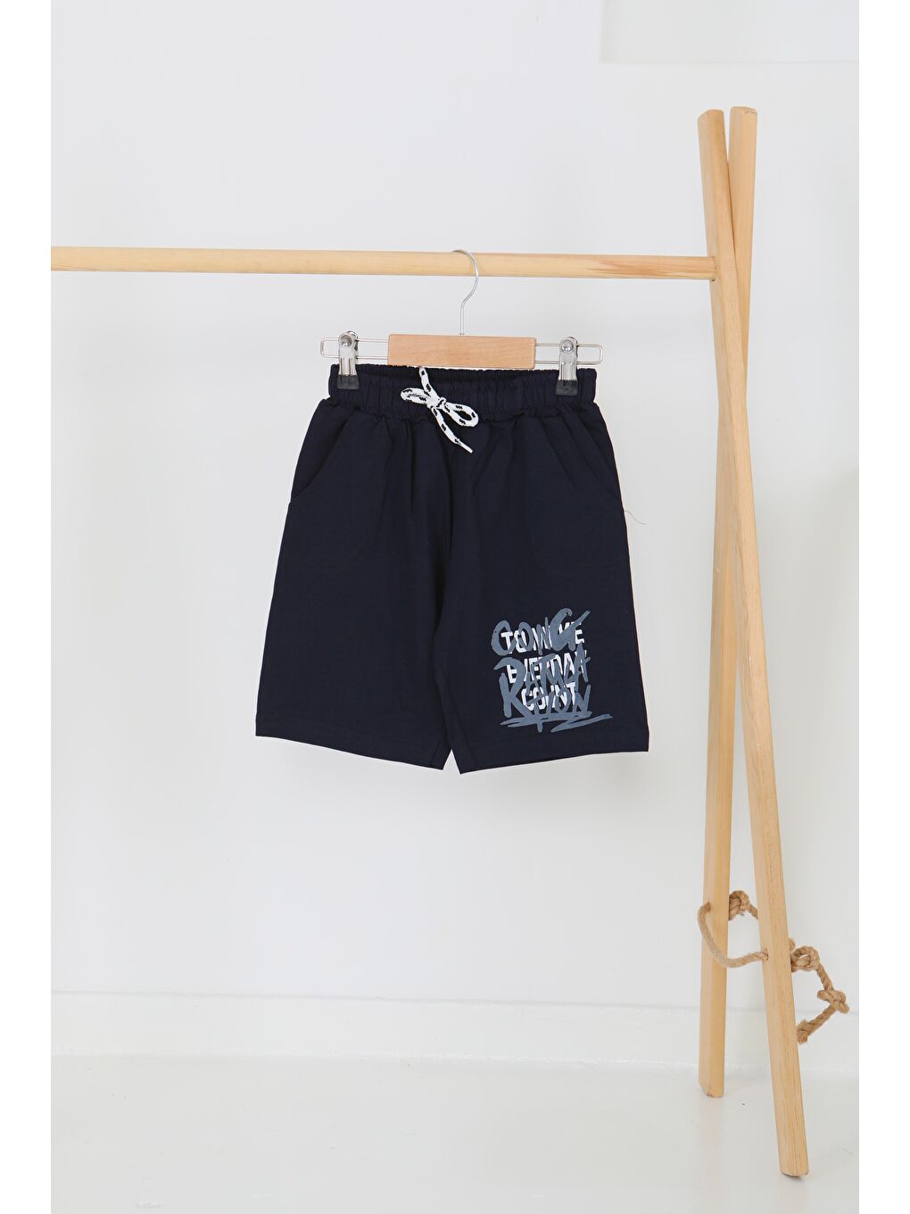 Erkek Çocuk Koyu Lacivert Baskılı Şort - 27330