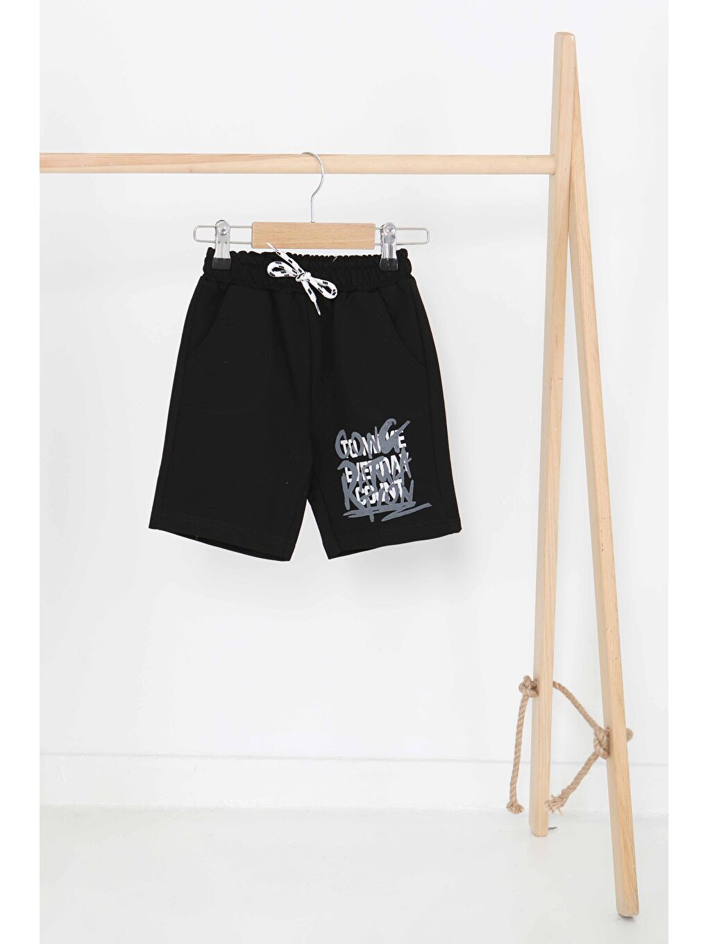 Erkek Çocuk Siyah Baskılı Şort - 27330