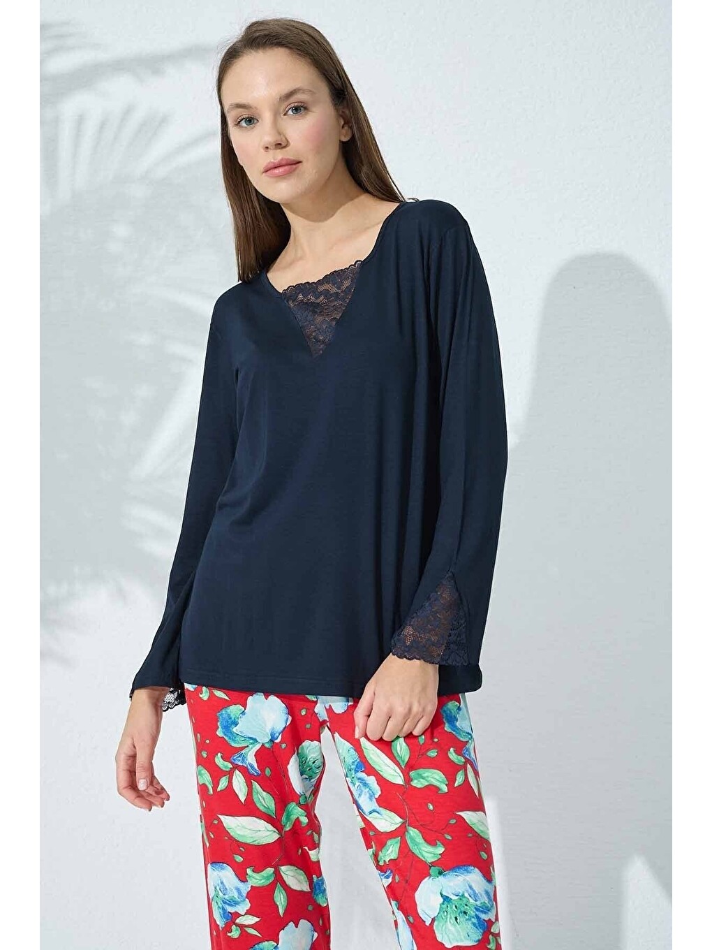 Lacivert Dantel Detaylı Viskon Pijama Takım-1