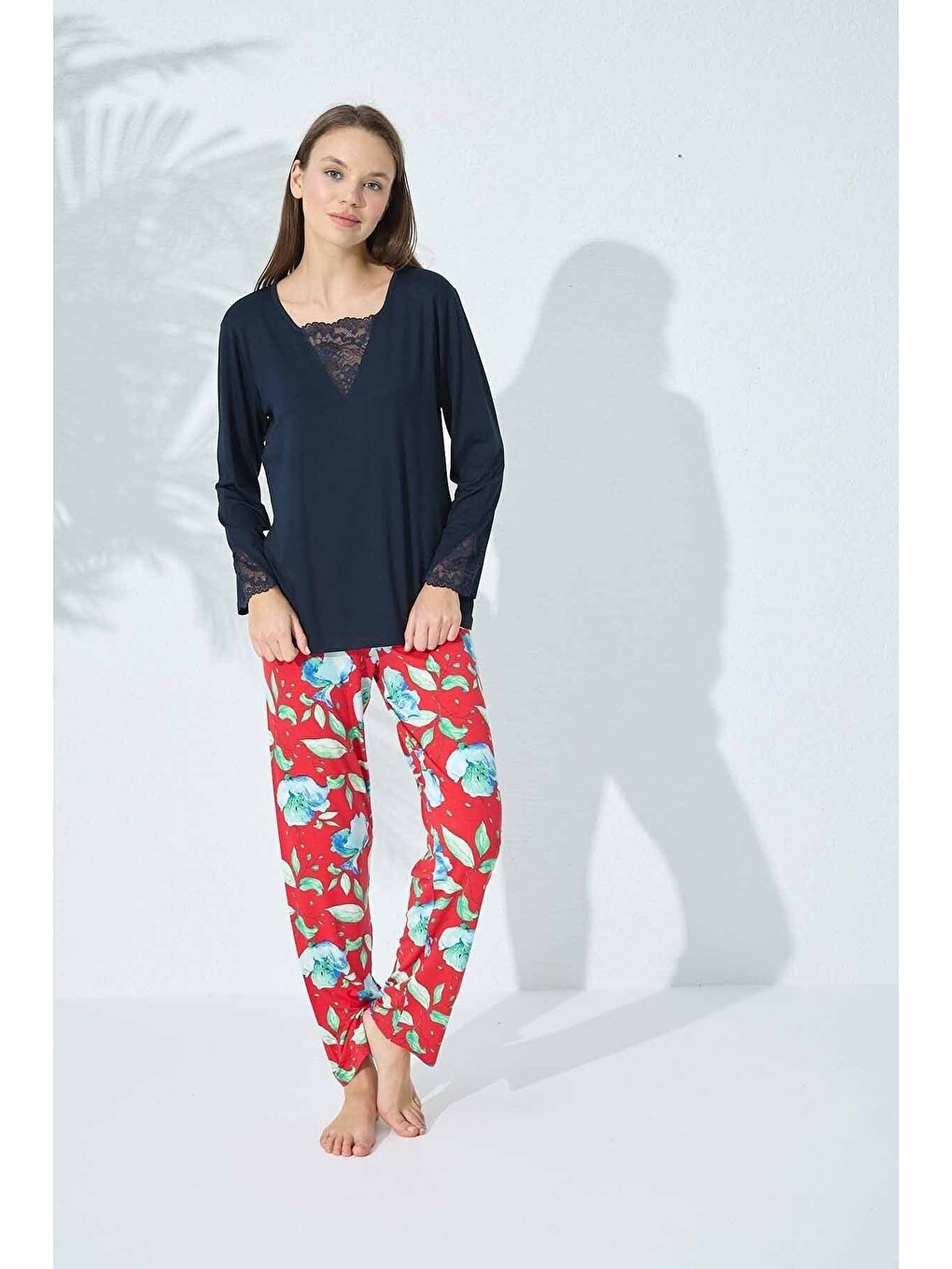 Lacivert Dantel Detaylı Viskon Pijama Takım-2