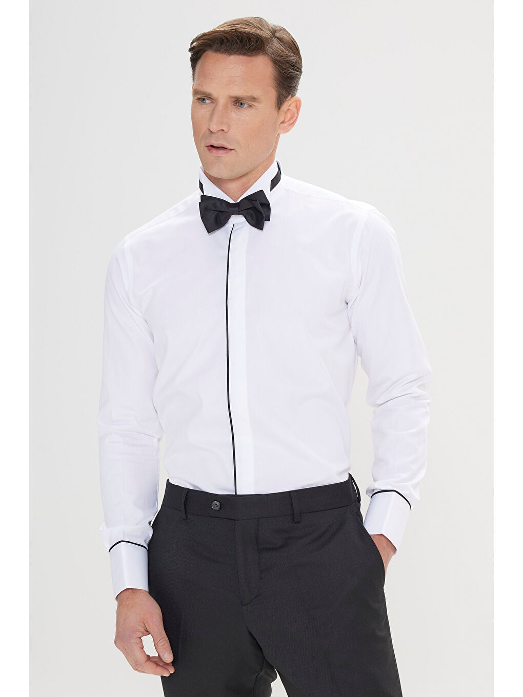 Erkek Beyaz Slim Fit Dar Kesim %100 Pamuk Ata Yaka Gömlek