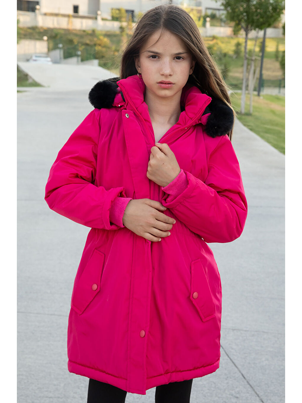Pembe Çıtçıtlı Cepli Esnek Bel İçi Kürklü Kız Çocuk Kapüşonlu Mont 21307-1
