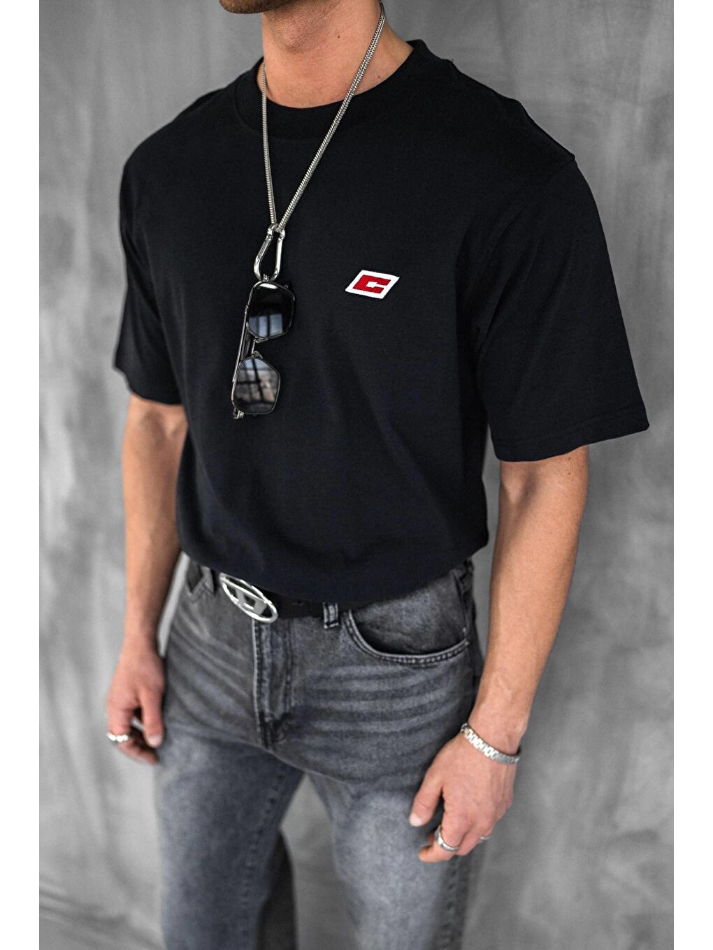 Erkek Oversize Nakışlı Tişört Siyah