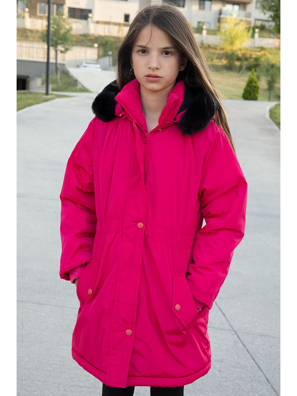 Pembe Çıtçıtlı Cepli Esnek Bel İçi Kürklü Kız Çocuk Kapüşonlu Mont 21307-3
