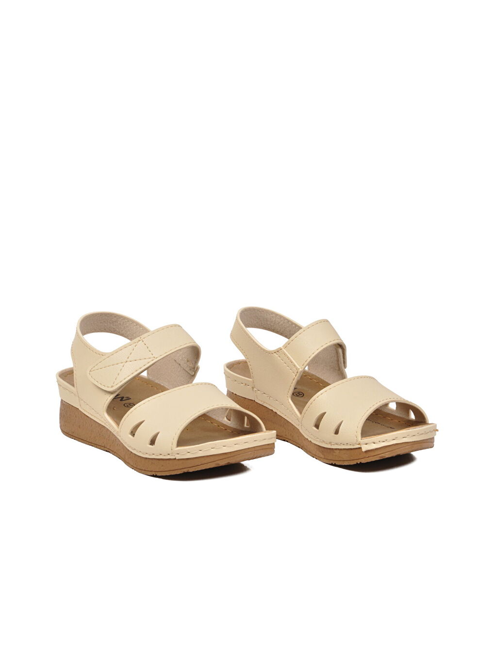 Bej Hafif Cırtlı Anatomik Kadın Sandalet 101-990 Z-2
