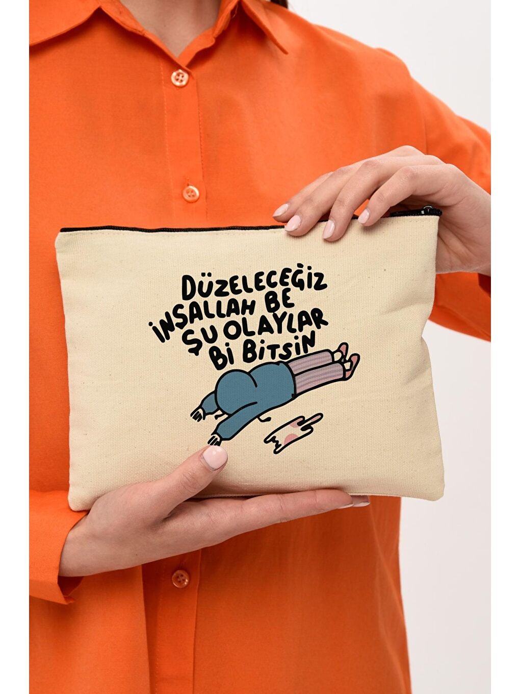 Bagg Krem Clutch Düzeleceğiz Baskılı Kanvas Makyaj Çantası