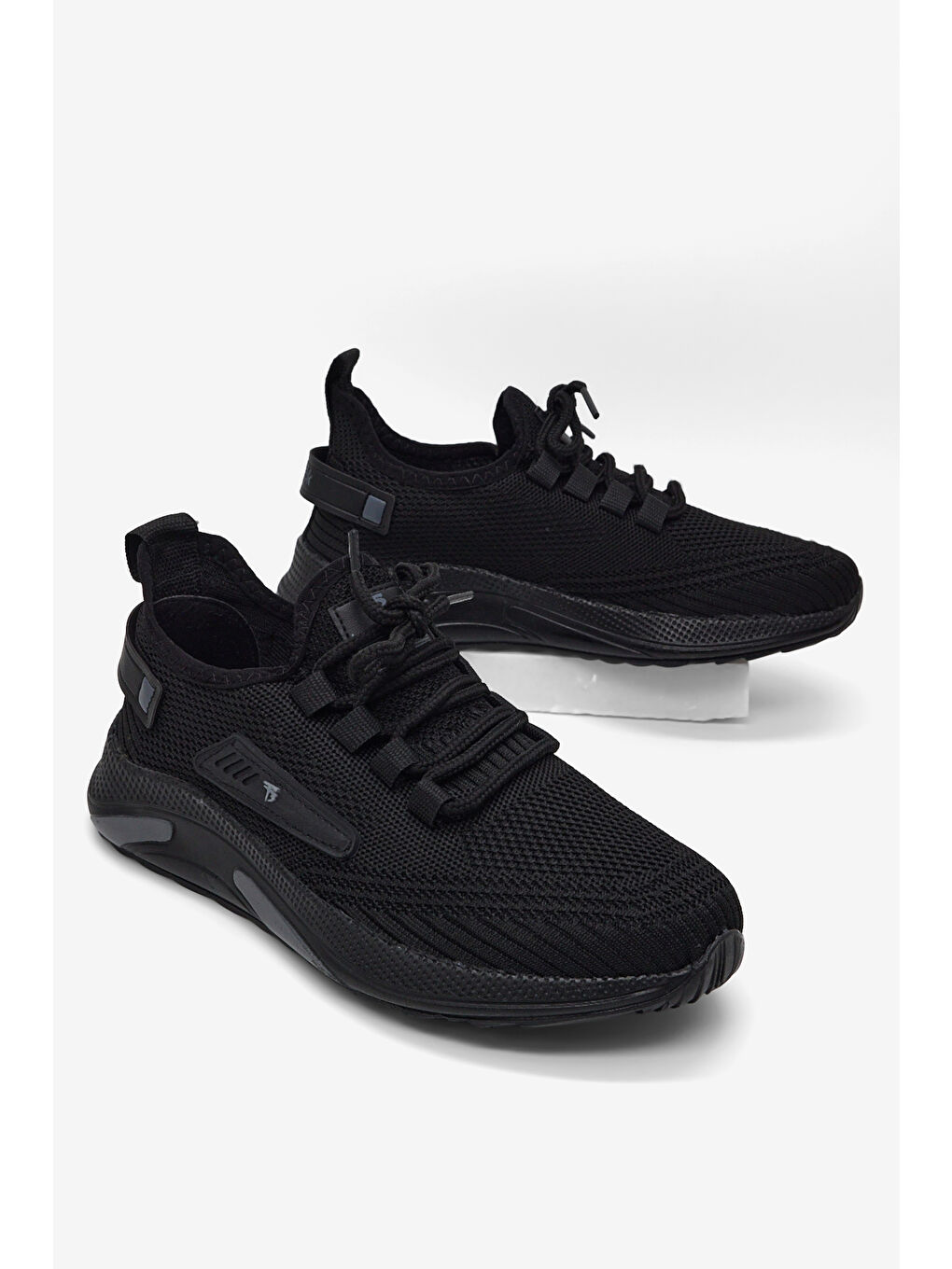 Erkek Siyah Esnek Konforlu Rahat Kalıp Spor Ayakkabı