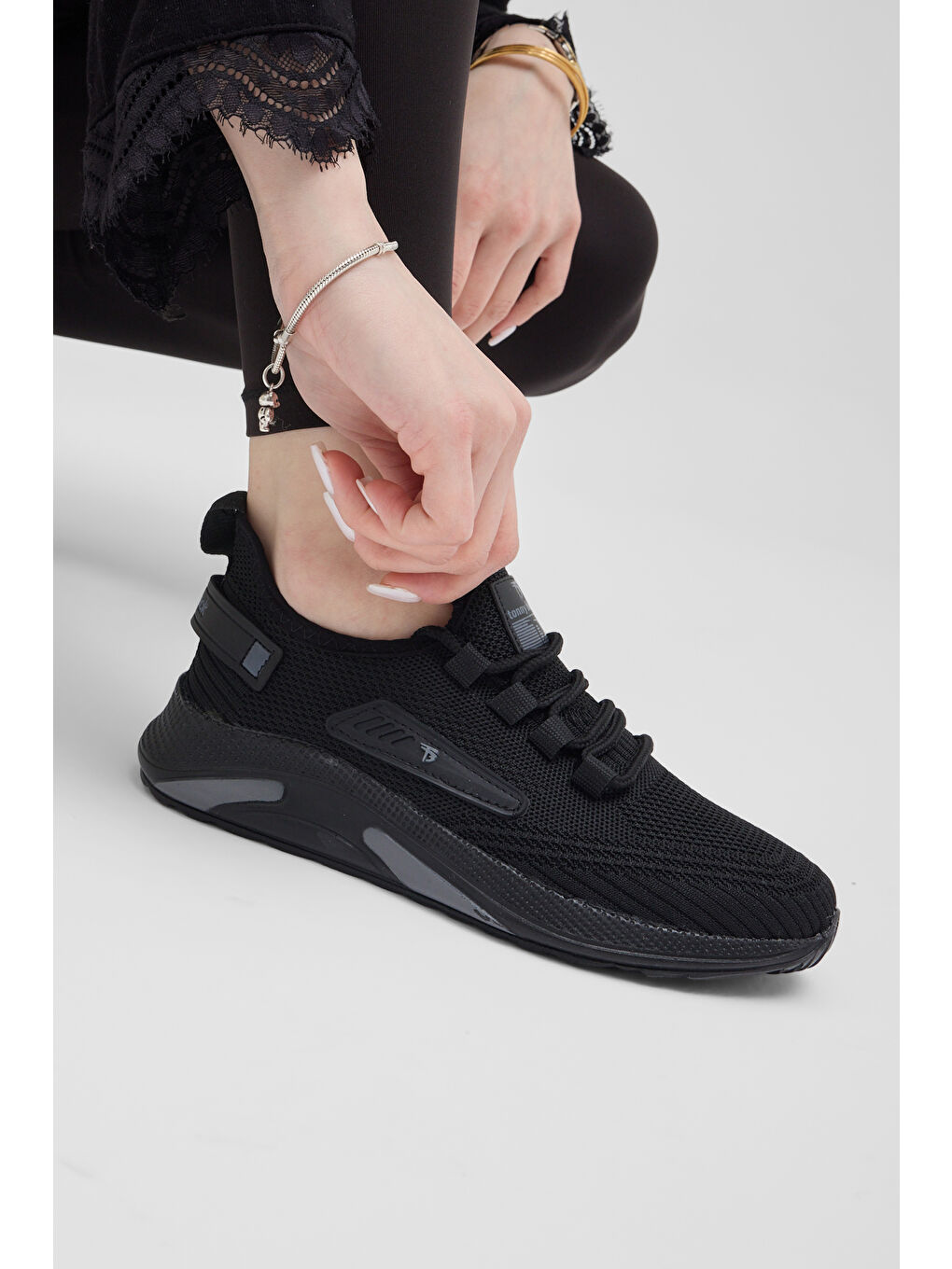 Erkek Siyah Esnek Konforlu Rahat Kalıp Spor Ayakkabı-3