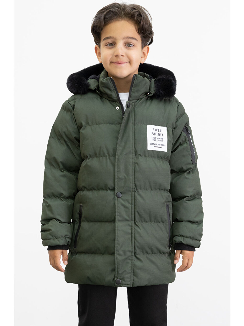 Erkek Çocuk Haki Yazılı Arma Detaylı İçi Kürklü Kapüşonlu Şişme Mont 21344-3