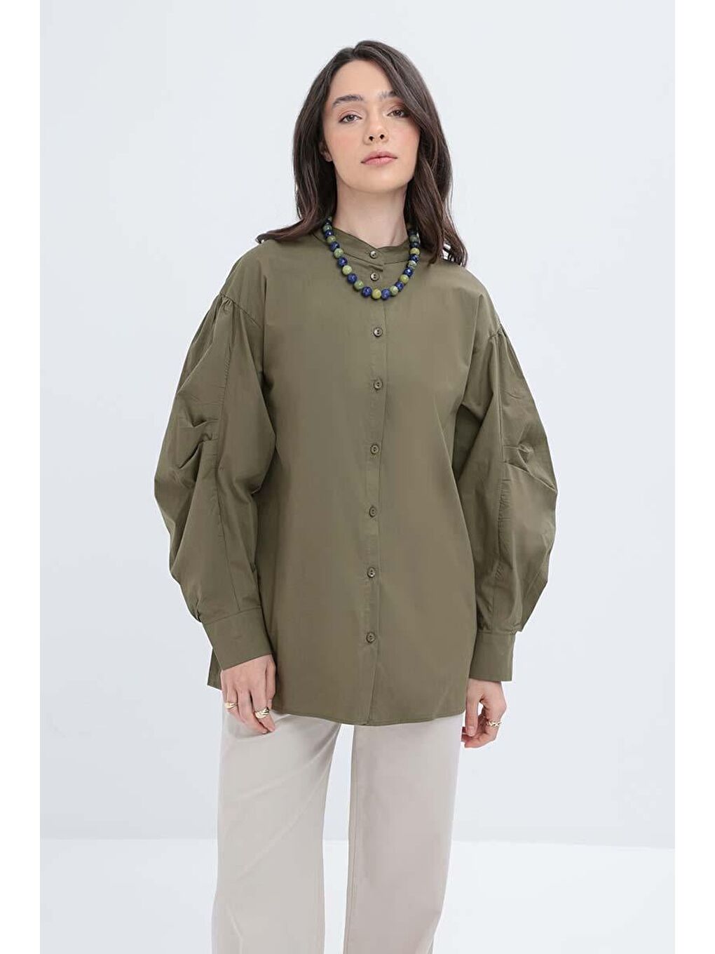 Haki-İnce Kuşaklı Pileli Poplin Gömlek