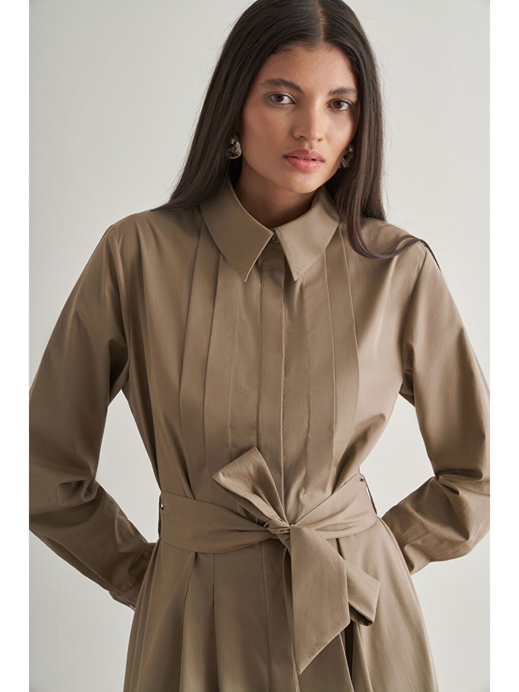 Kahverengi Premium Saf Pamuk Mocha Rengi Piliseli Uzun Elbise-1