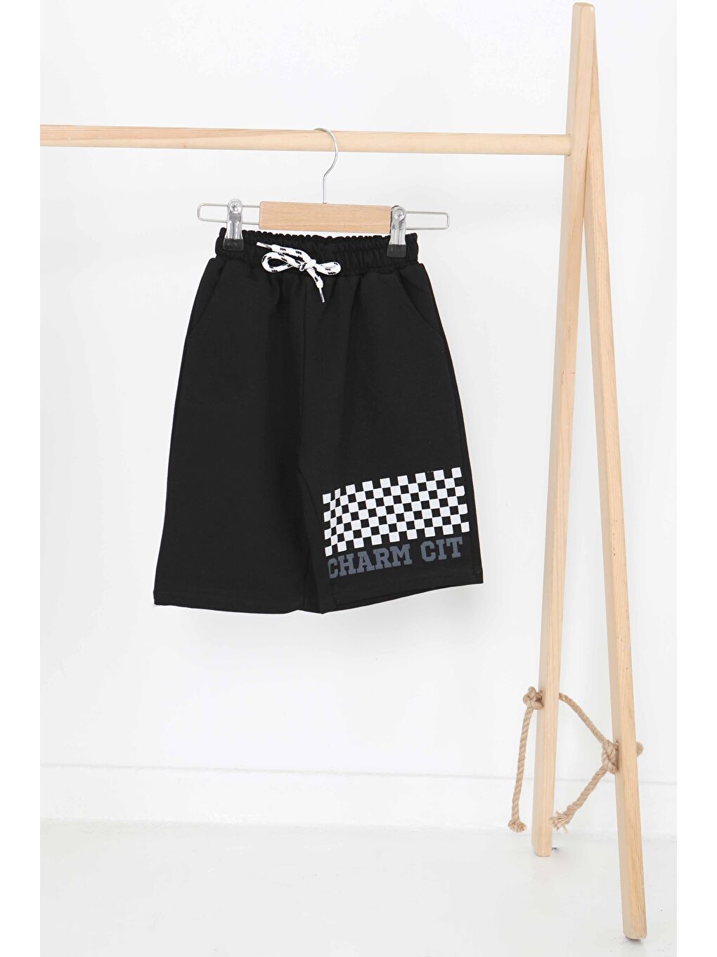 Erkek Çocuk Siyah Baskılı Şort - 27339