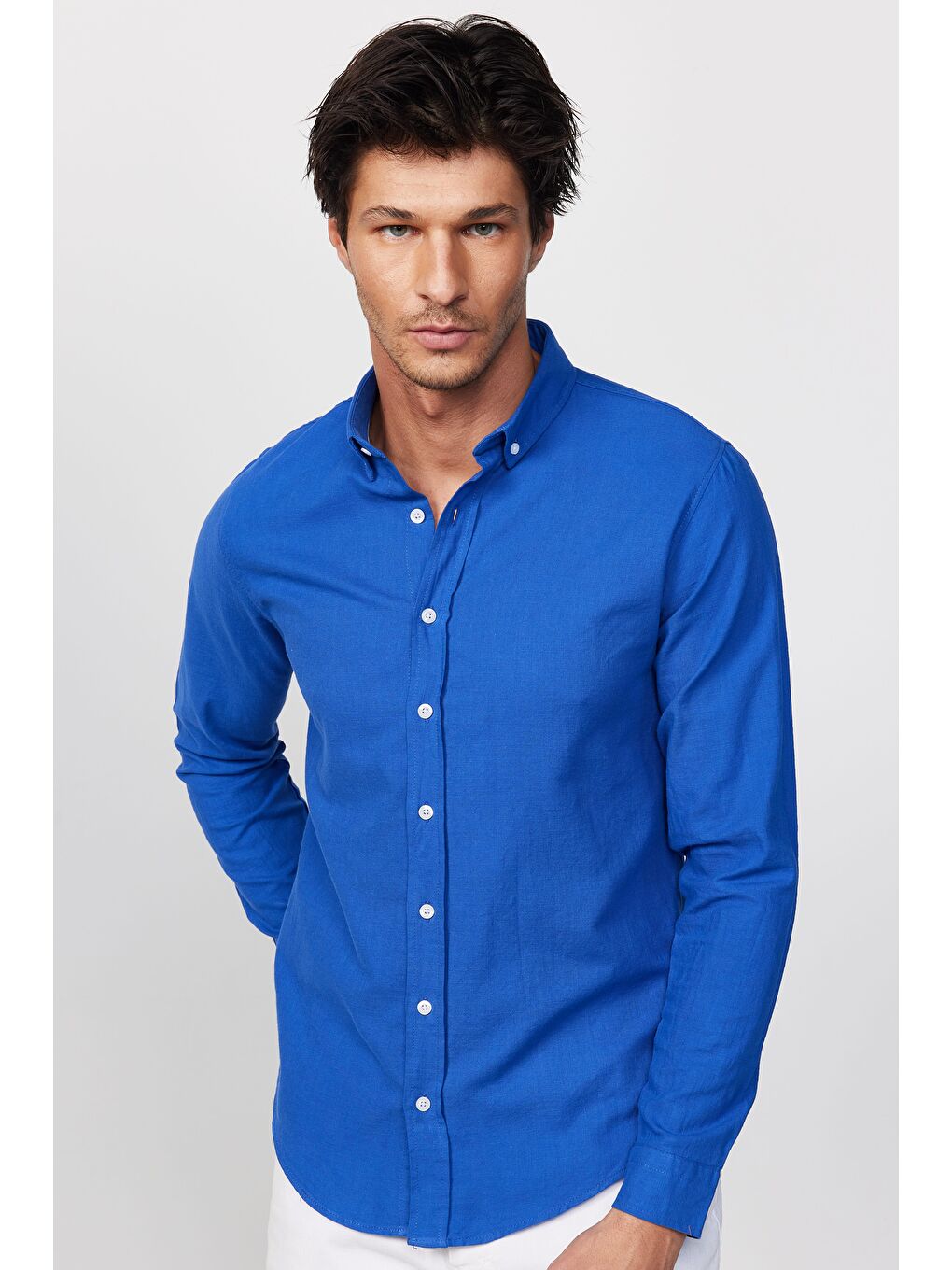 Slim Fit Uzun Kol Biyeli Yaka Düğmeli Keten Saks Mavi Erkek Gömlek