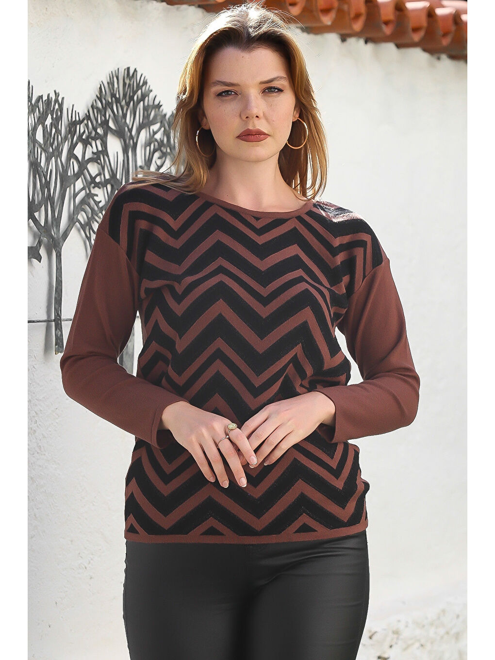 Kahverengi Kayık Yaka Uzun Kol Zigzag Desenli Casual Triko Kazak 65 60-3