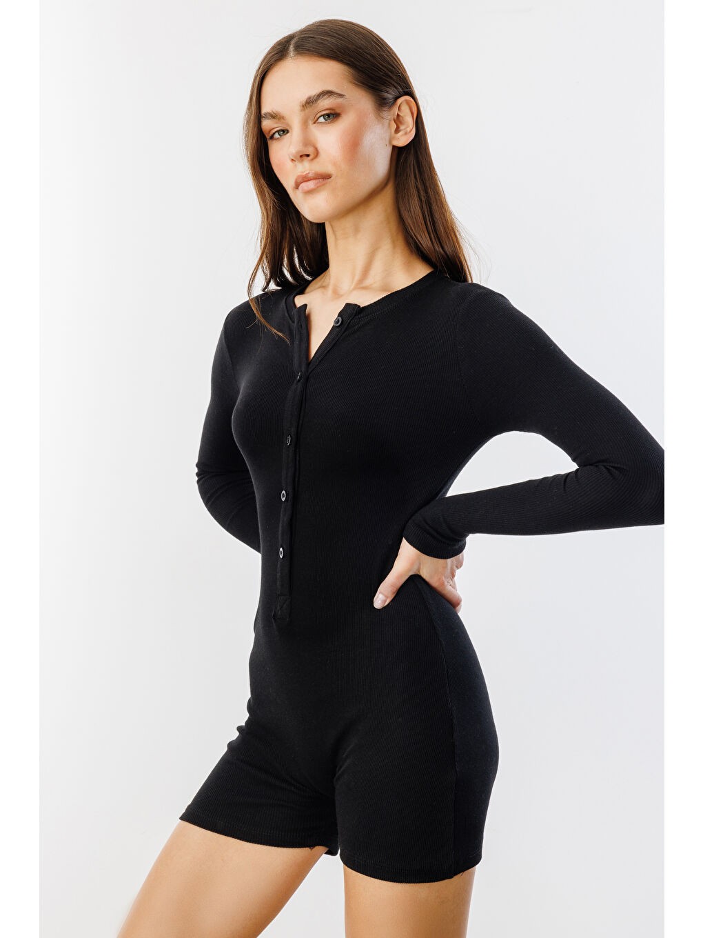 Siyah Fitilli Uzun Kollu Kısa Tulum Romper UZUNKOL-TULUM-3