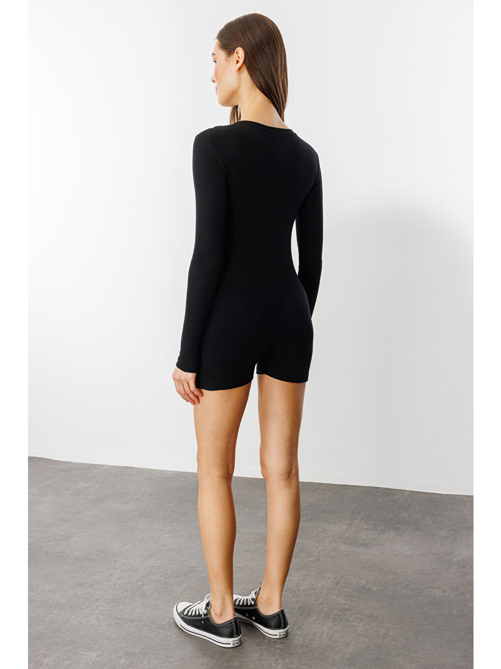 Siyah Fitilli Uzun Kollu Kısa Tulum Romper UZUNKOL-TULUM-4