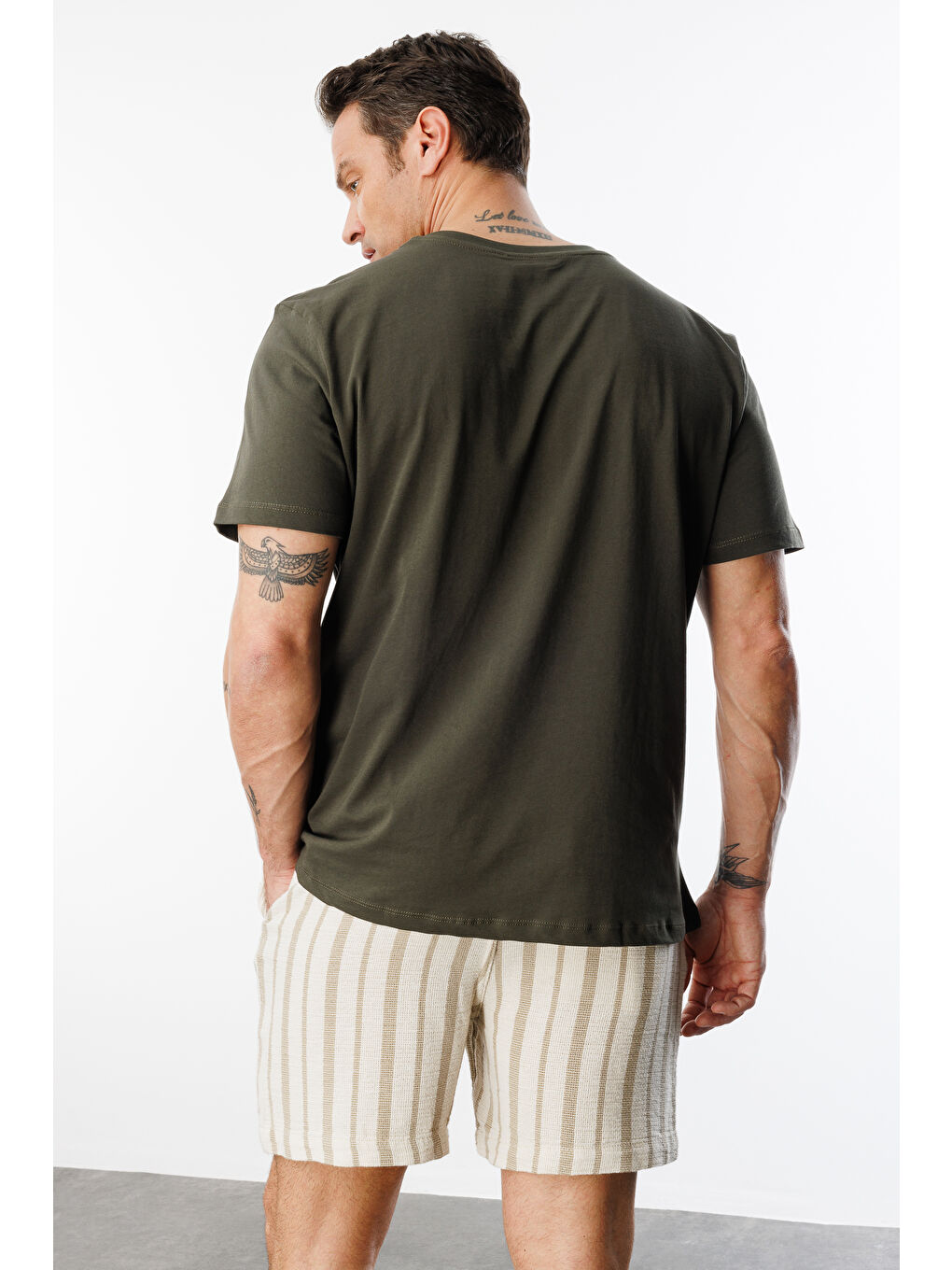 Haki Erkek T-shirt %100 Pamuk Regular Fit Standart Kesim Bisiklet Yaka Basic Tişört BASIC-T-SHIRT1-4