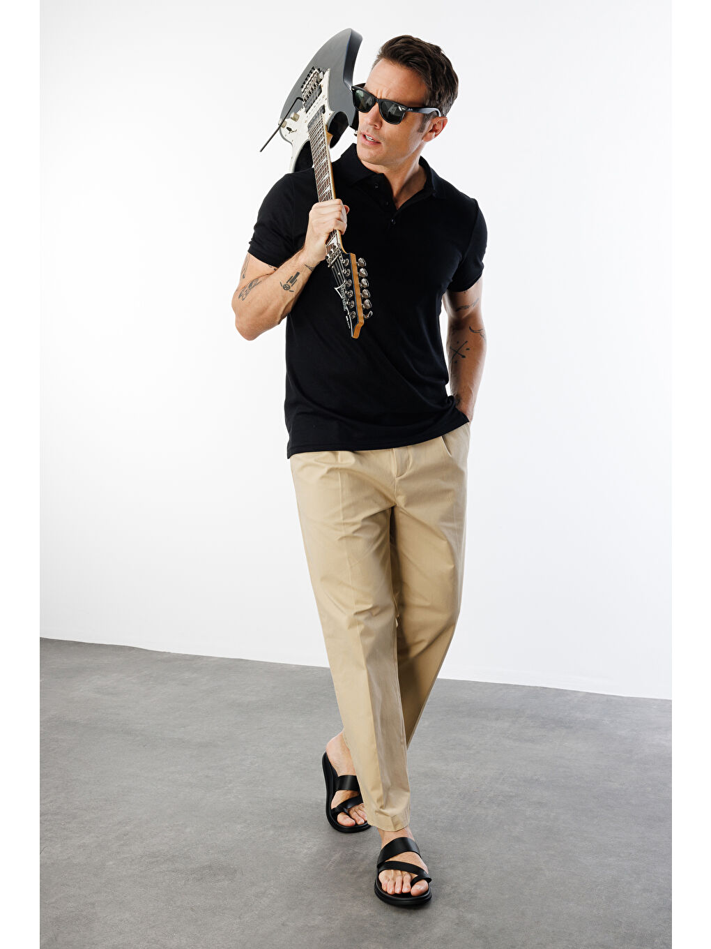 Siyah Erkek Çekmeyen Pamuklu Kumaş Regular Fit Standart Kesim Polo Yaka Tişört POLOYAKA-T-SHIRT1-3