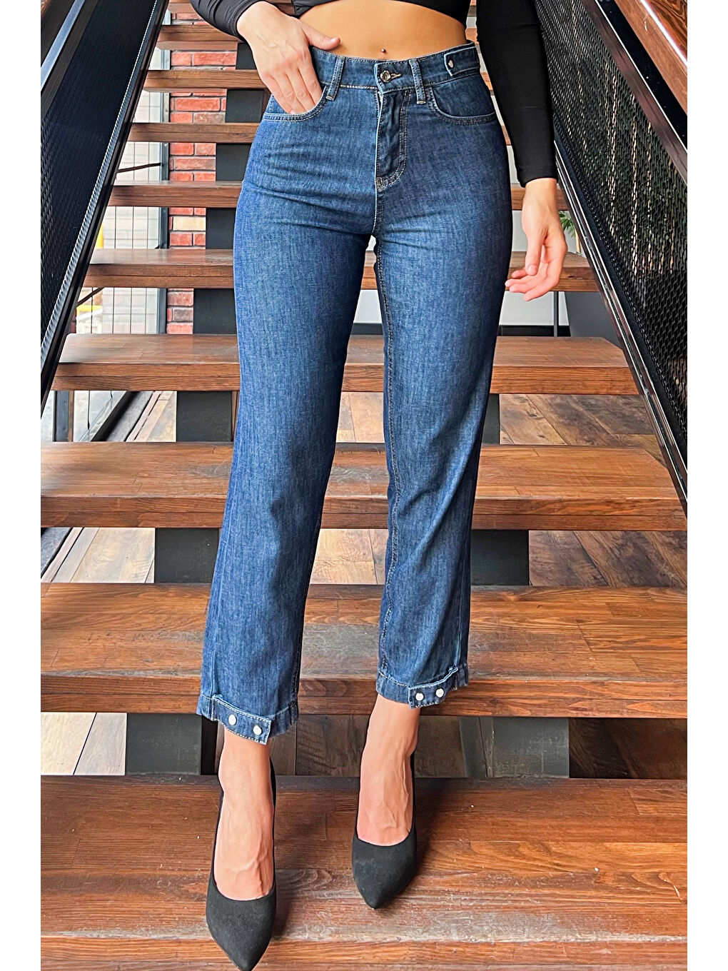 Lacivert Modern Tasarım Bel Ve Paça Çıtçıt Detaylı Yüksek Bel Jean Pantolon-3