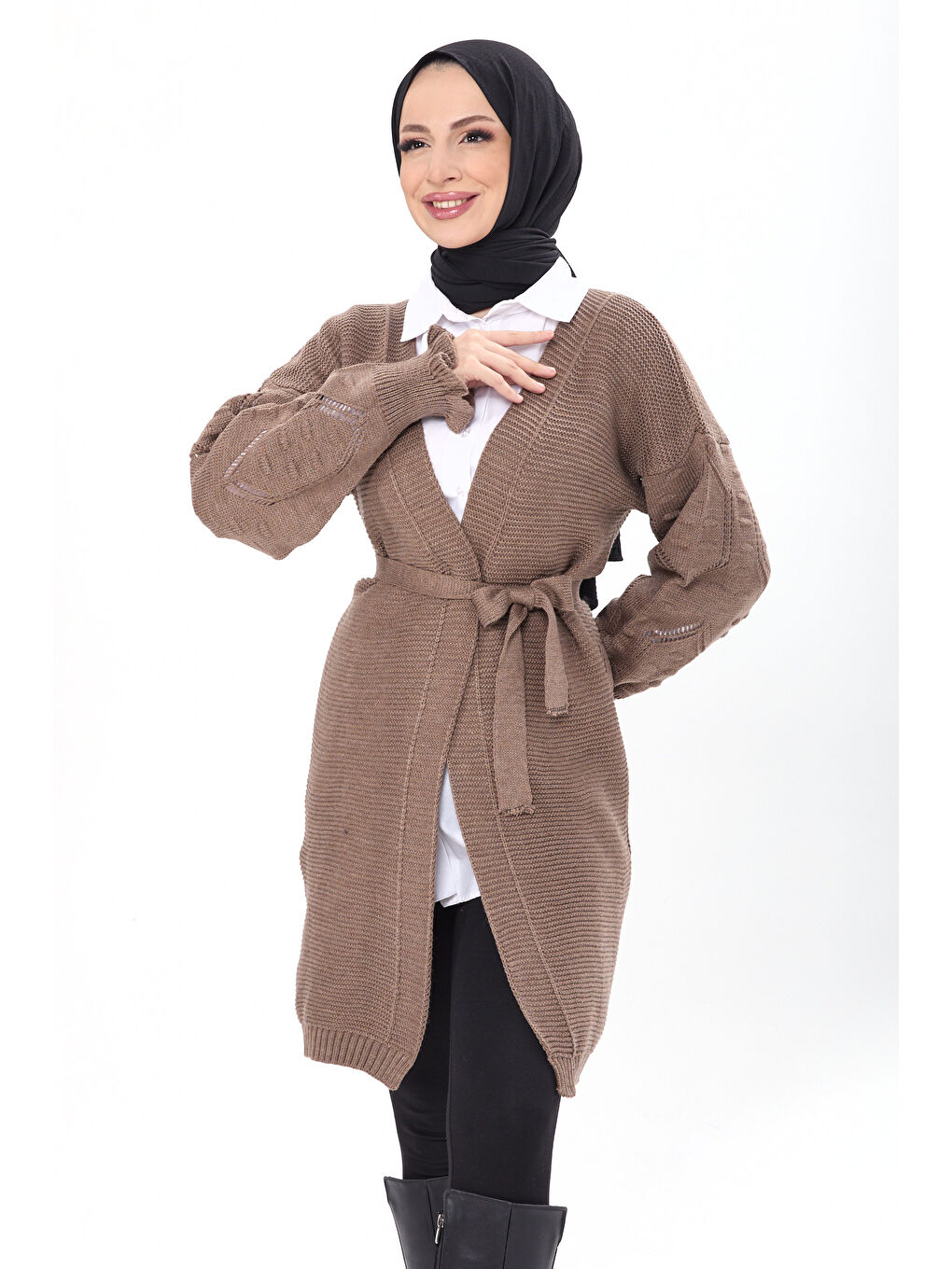 Bej Kemerli Kolu İşlemeli Triko Hırka Vizon - 27631-1