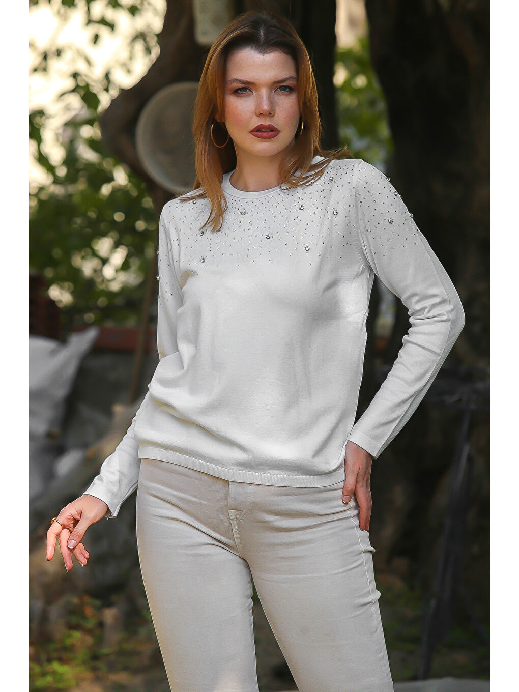 Ekru Yuvarlak Yaka Uzun Kol Taşlı Troklu Casual Triko Kazak 65 60-3