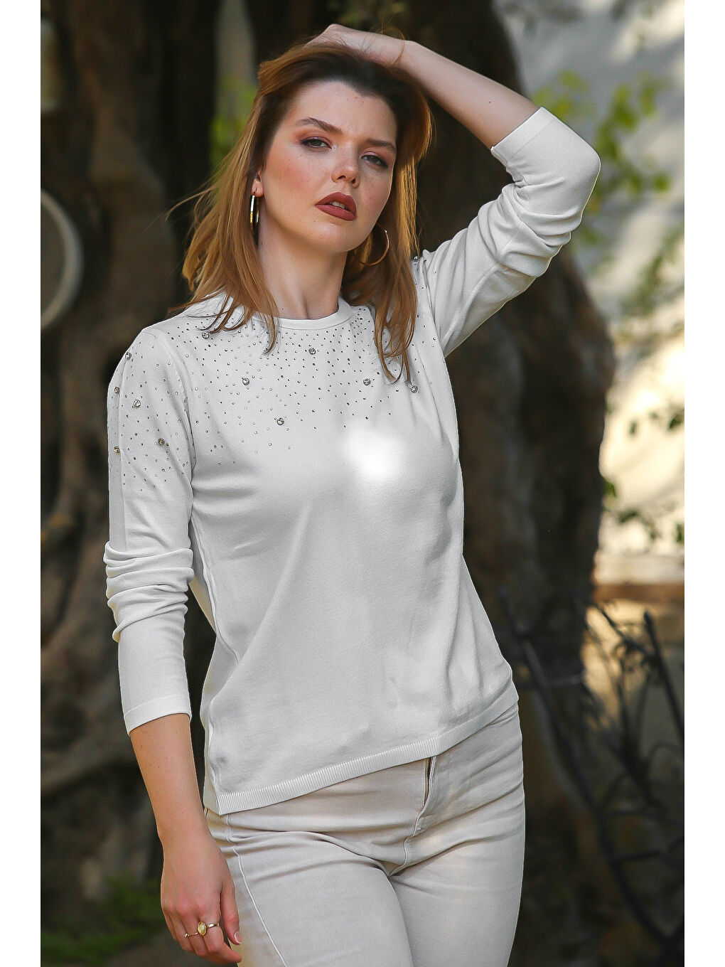 Ekru Yuvarlak Yaka Uzun Kol Taşlı Troklu Casual Triko Kazak 65 60-5