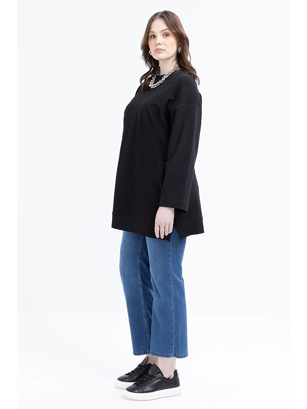 Siyah-Nakışlı Bisiklet Yaka Büyük Beden Tunik-1