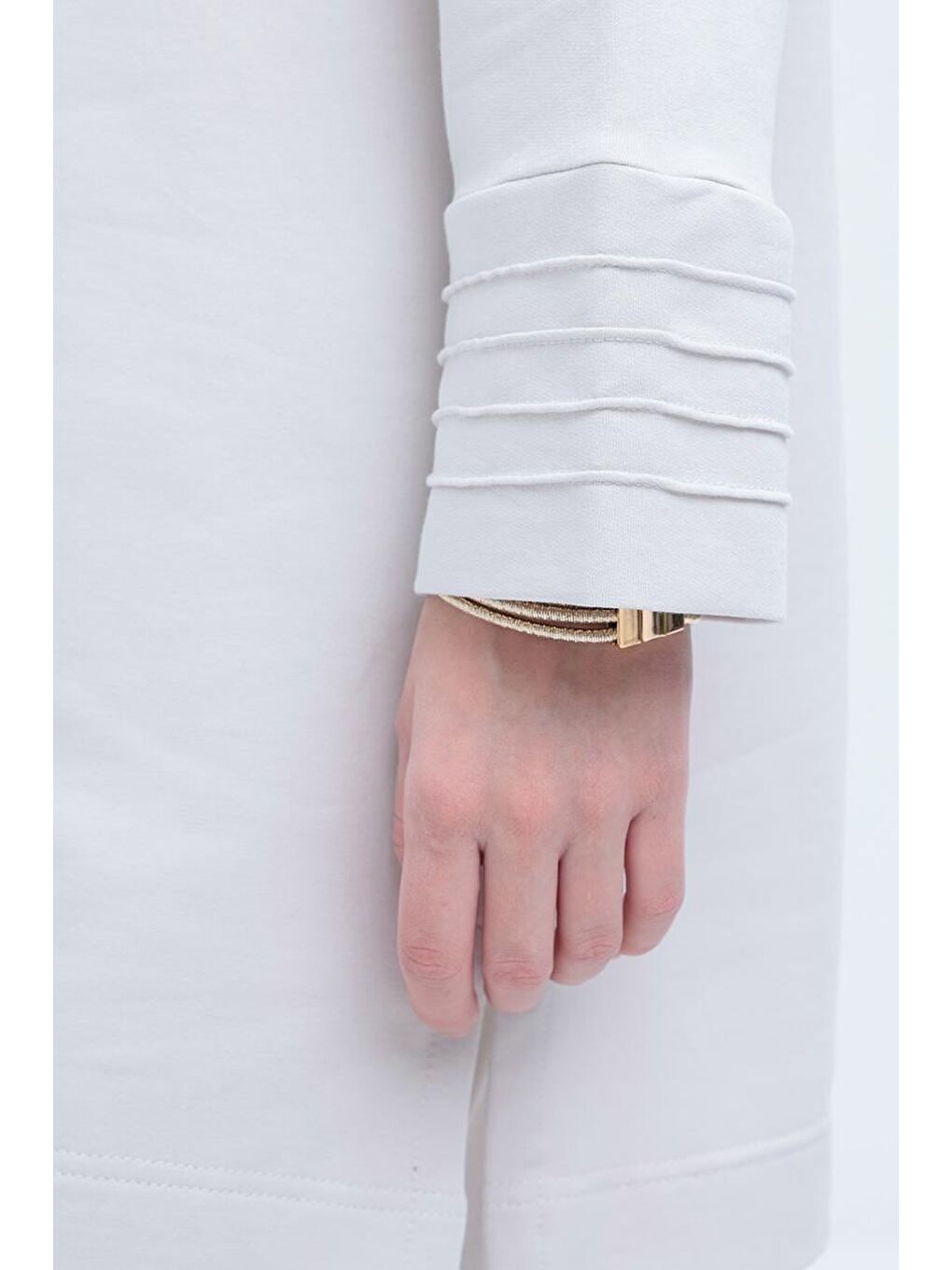 Bej Taş-Manşeti Nervür Detaylı Yırtmaçlı Tunik-4