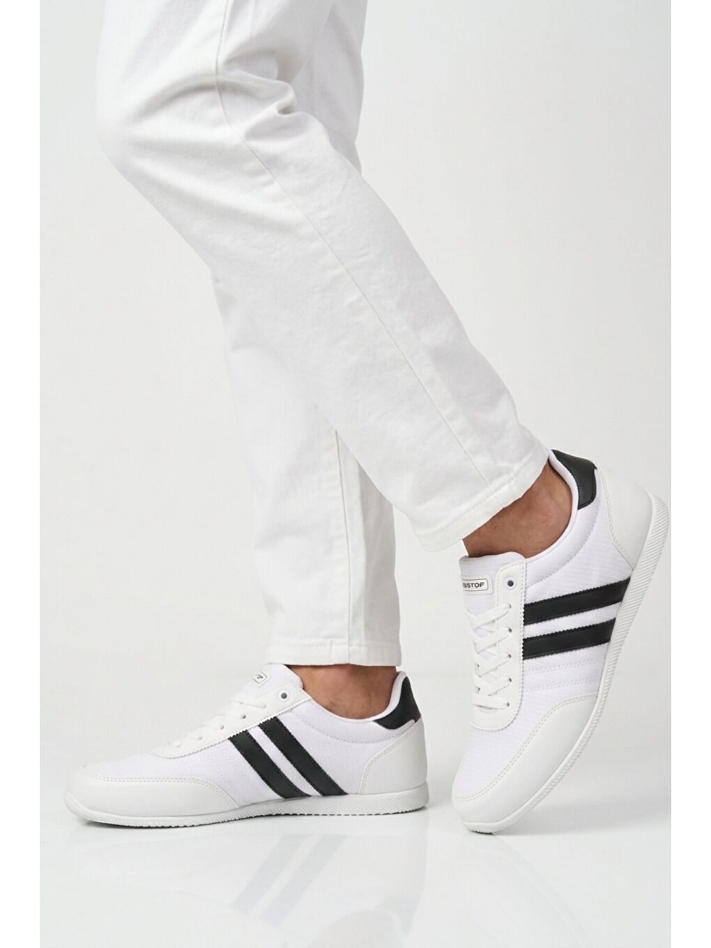 Beyaz Siyah Bağcıklı Hafif Esnek Erkek Spor Ayakkabı BST-2086 M-1