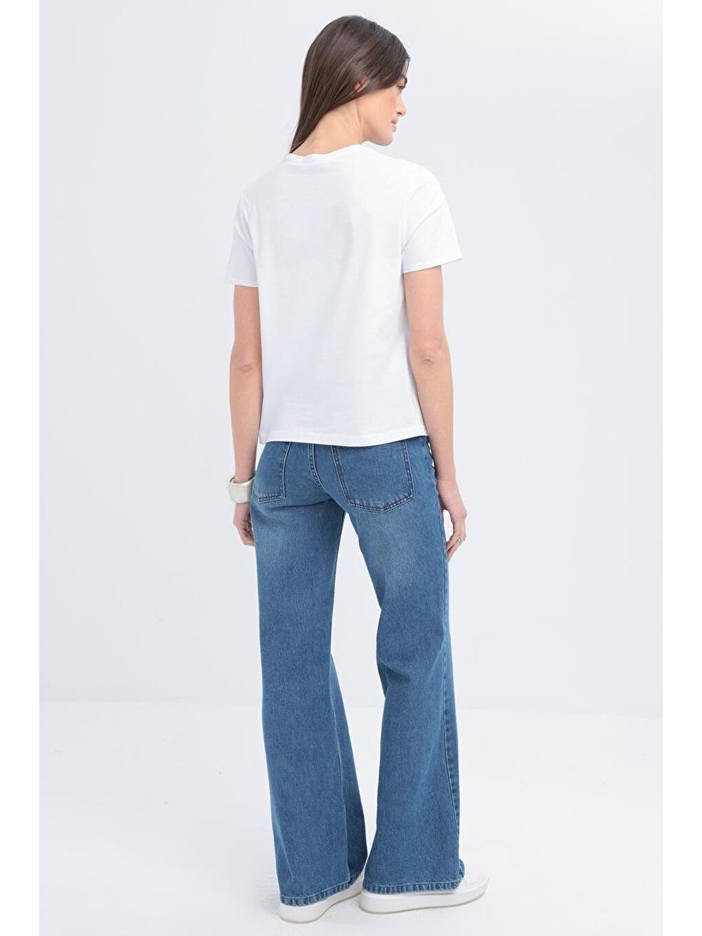 Beyaz-Kısa Kollu Basic T-Shirt-3