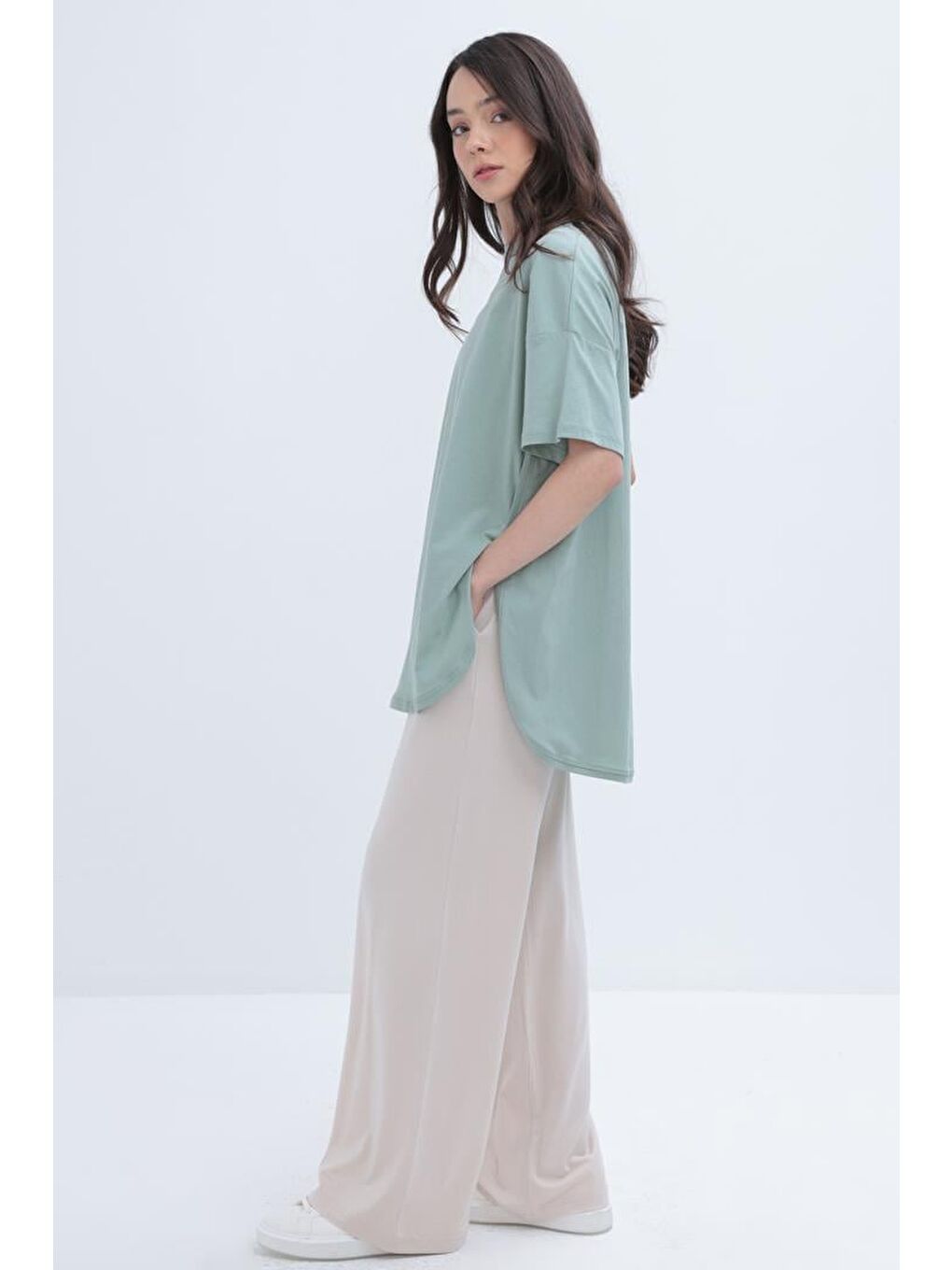 Yeşil Mint-Kısa Kollu Yırtmaçlı T-Shirt-1