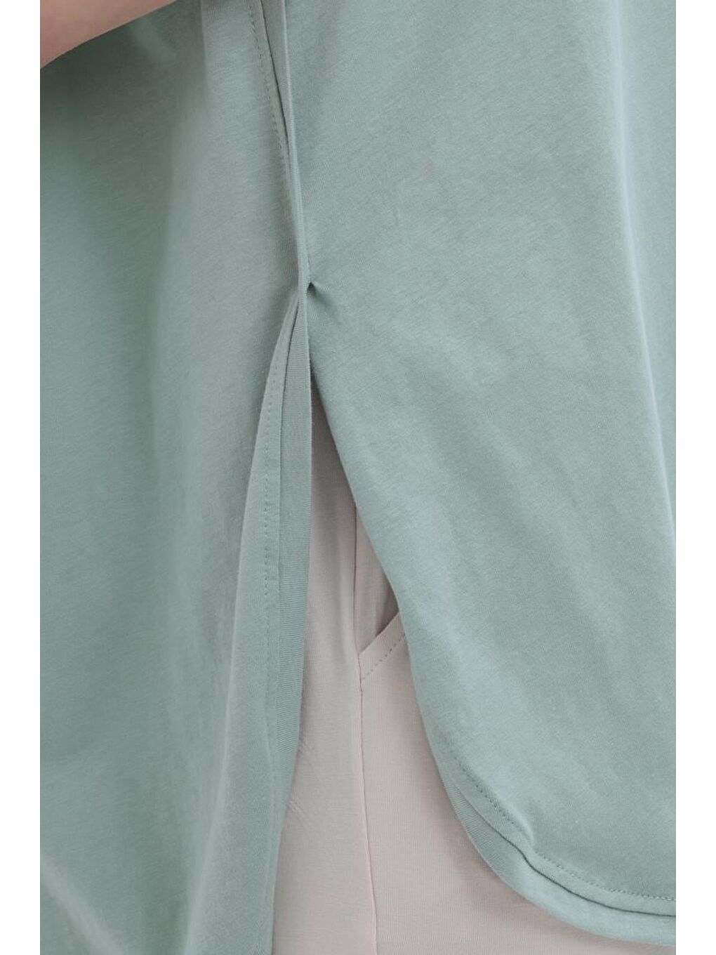 Yeşil Mint-Kısa Kollu Yırtmaçlı T-Shirt-4