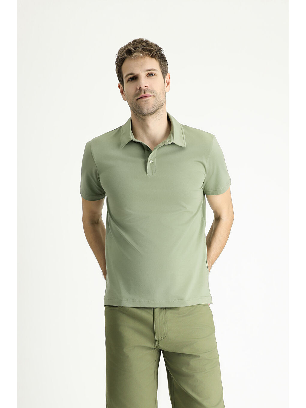 Yeşil slim fit dar kesim pamuklu polo yaka tişört