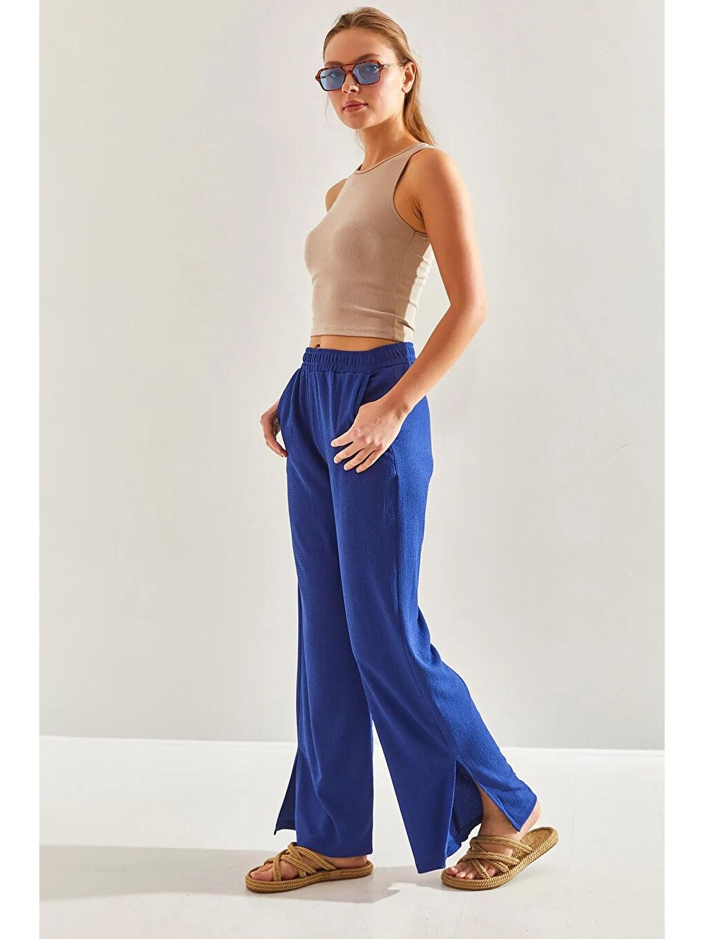 Mavi Kadın Beli Lastikli Palazzo Yan Yırtmaçlı Pantolon 60171010-2